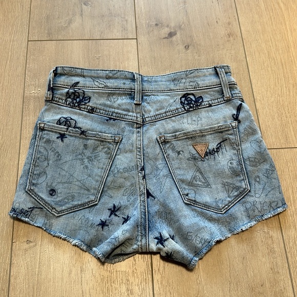 Guess Denim Shorts - Picture 3 of 4